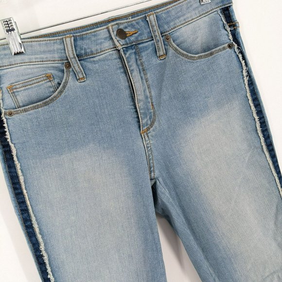 Universal Thread High Rise Skinny Crop Jeans 4 27 R Light Wash Fringe Trim Denim - Picture 6 of 13